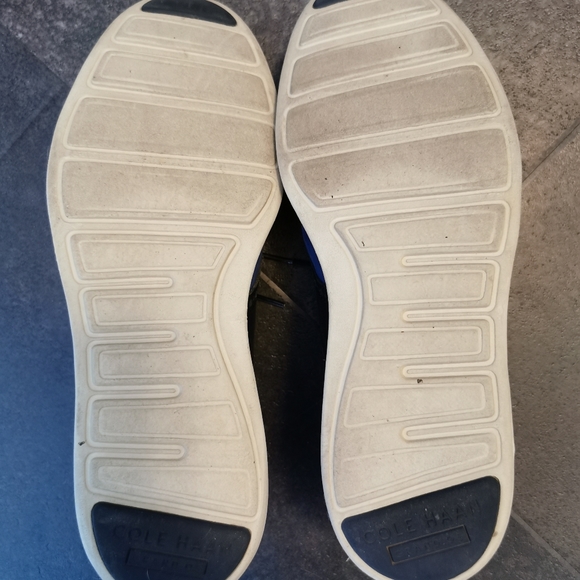 Men's Cole Haan shoes - Picture 2 of 2